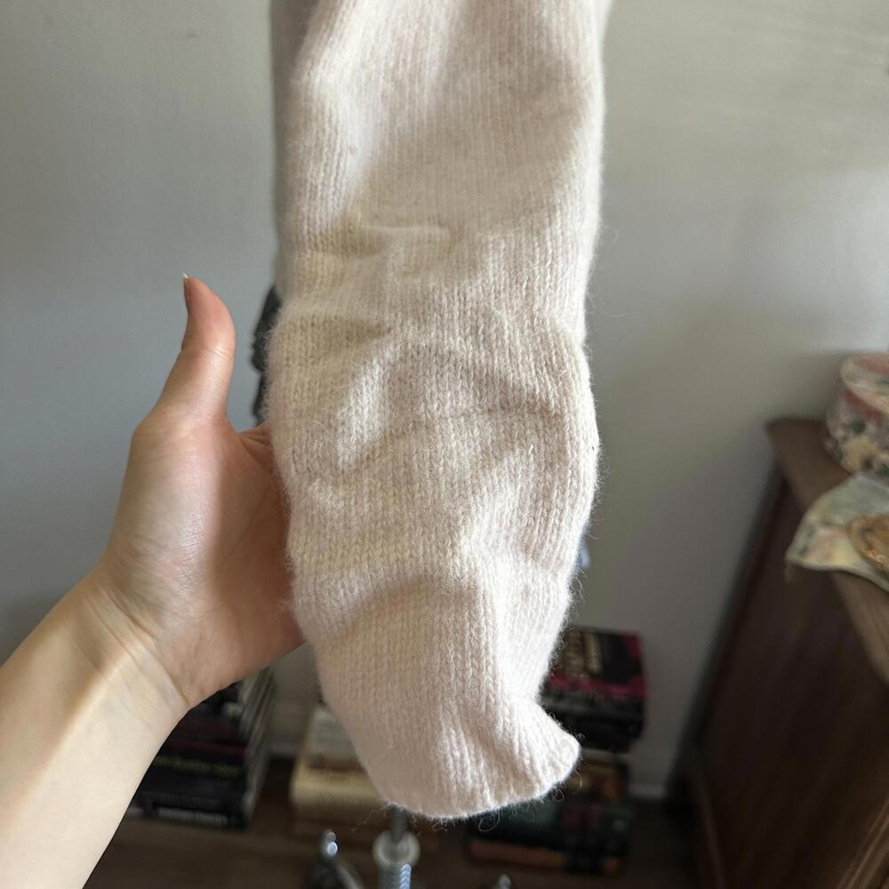 Baby pink wool mock neck sweater - Picture 7 of 7